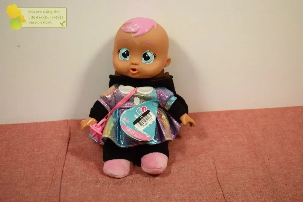 Cry Babies Disney Tiny Cuddles Minnie Rainbow (Marks)
